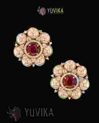 DIAMOND EARRINGS - STUDS