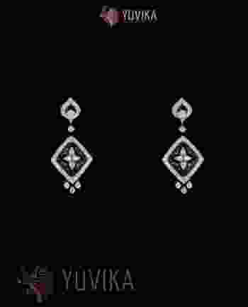 DIAMOND EARRINGS