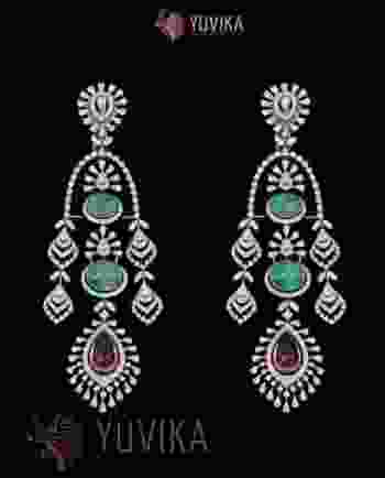 DIAMOND EARRINGS HANGING