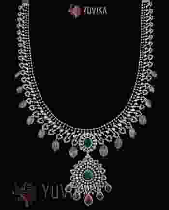 DIAMOND NECKLACE