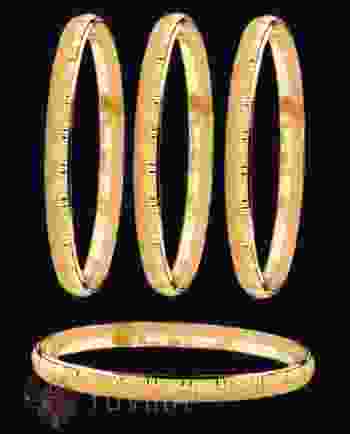 KIDS GOLD BANGLE