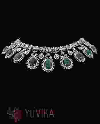 DIAMOND EMERALD NACKLACE