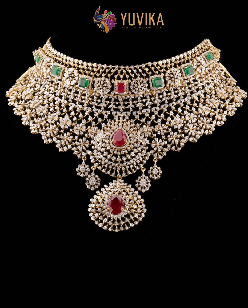 Heavy diamond discount necklace designs