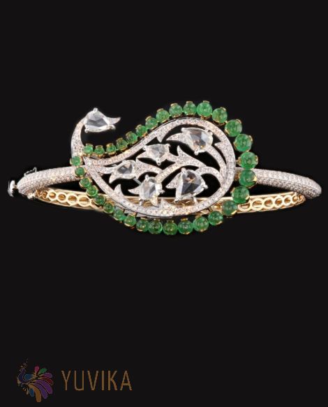 CHIC DIAMOND EMERALD BRACELET