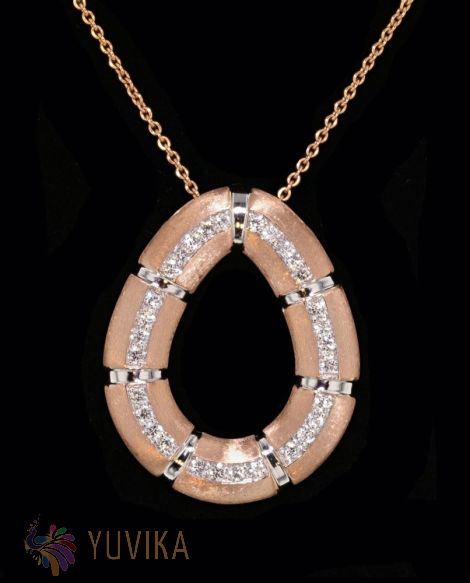 CHIC DIAMOND PENDANT