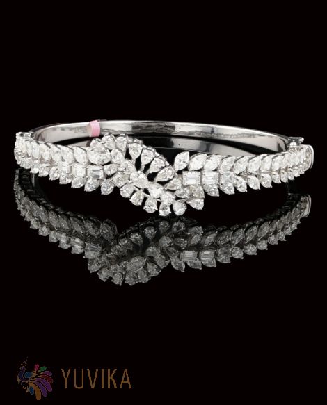 CHIC DIAMOND BRACELET