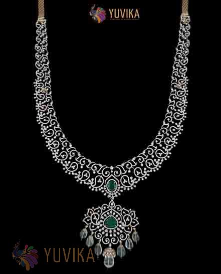 DIAMOND NECKLACE 