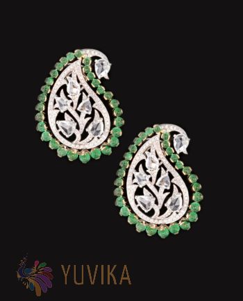 CHIC - DIAMOND EMERALD EARRINGS - STUDS