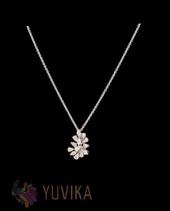 CHIC DIAMOND PENDANT