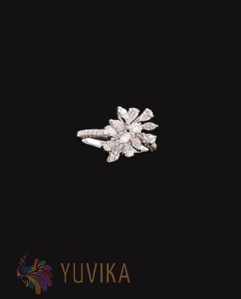 CHIC DIAMOND RING