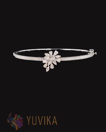 CHIC DIAMOND BRACELET