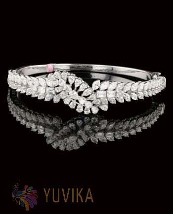 CHIC DIAMOND BRACELET