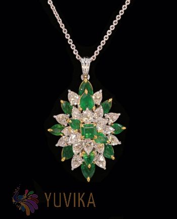 CHIC DIAMOND EMERALD PENDANT