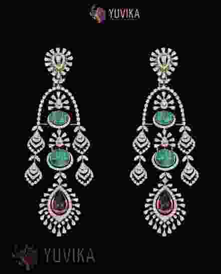 DIAMOND EARRINGS HANGING