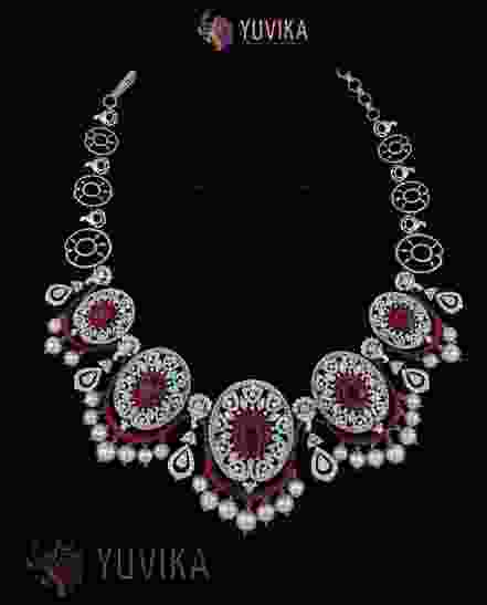 DIAMOND NECKLACE PRINCESS