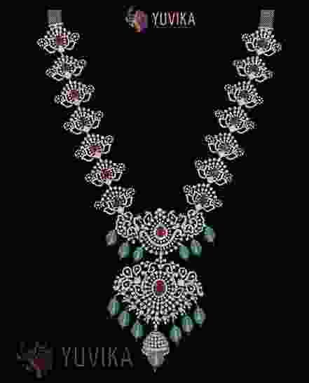 DIAMOND NECKLACE HAARAM