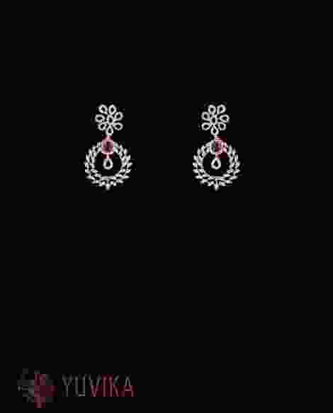 DIAMOND EARRING
