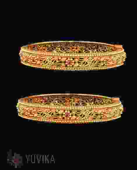 GOLD BANGLE - 22K- OPENABLE