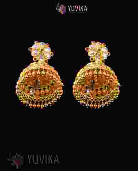 22K Gold Earring 