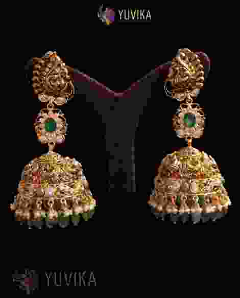 22k Studded Gold Earring