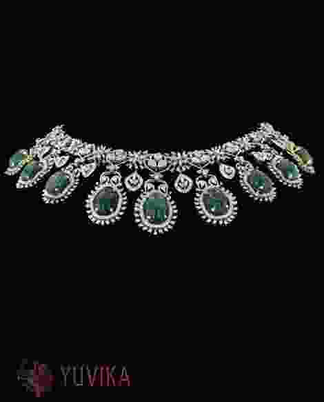 DIAMOND EMERALD NACKLACE
