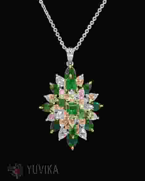 CHIC DIAMOND EMERALD PENDANT